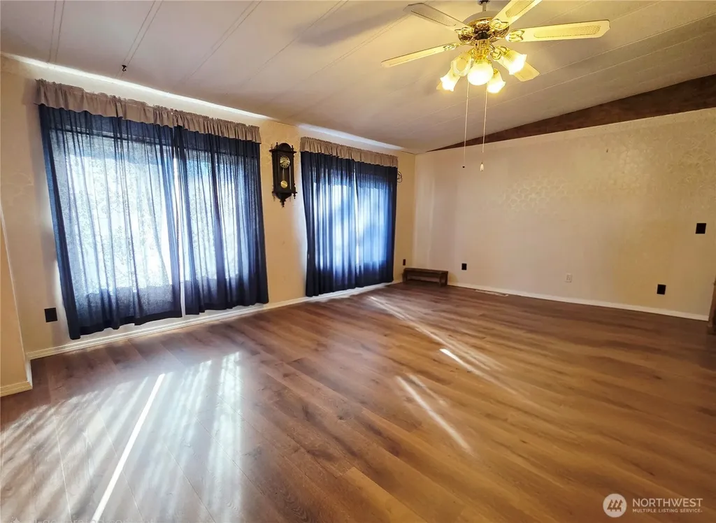 3611 I Street NE Auburn WA 98002