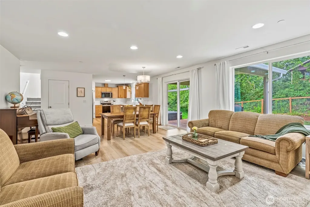 26 Marina Drive Cathlamet WA 98612