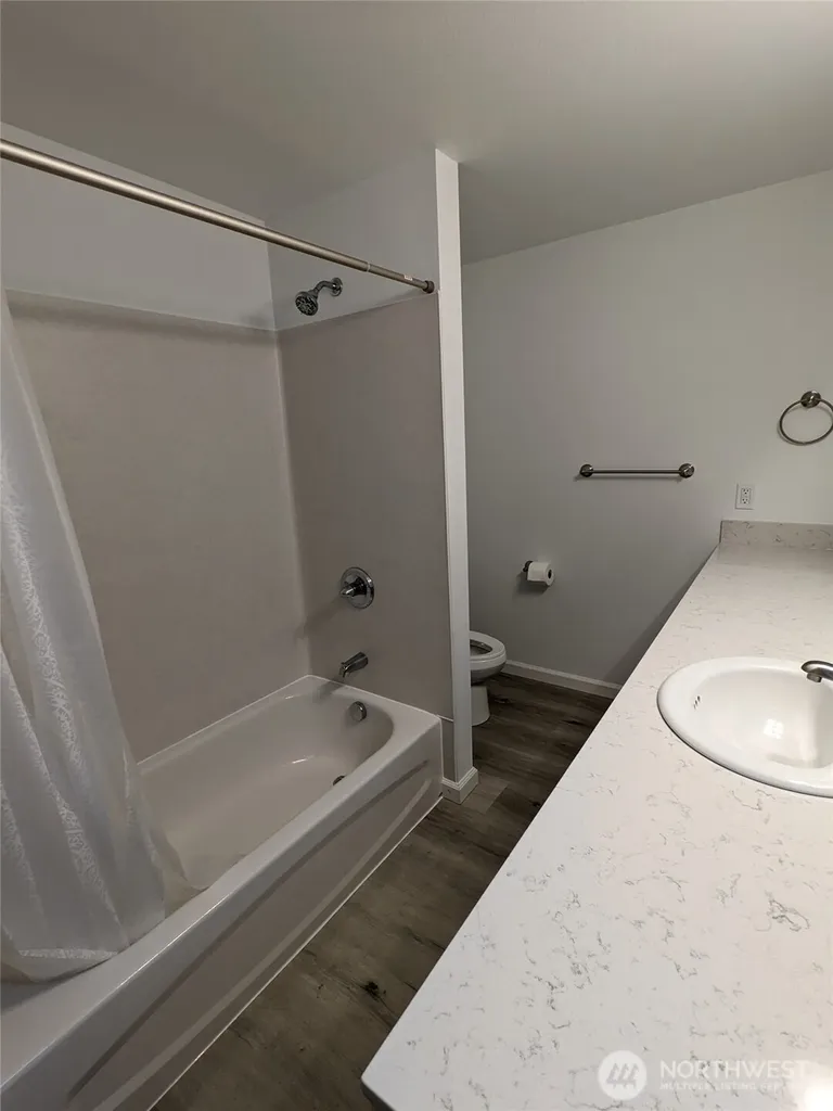 2224 NE 197th Place Shoreline WA 98155