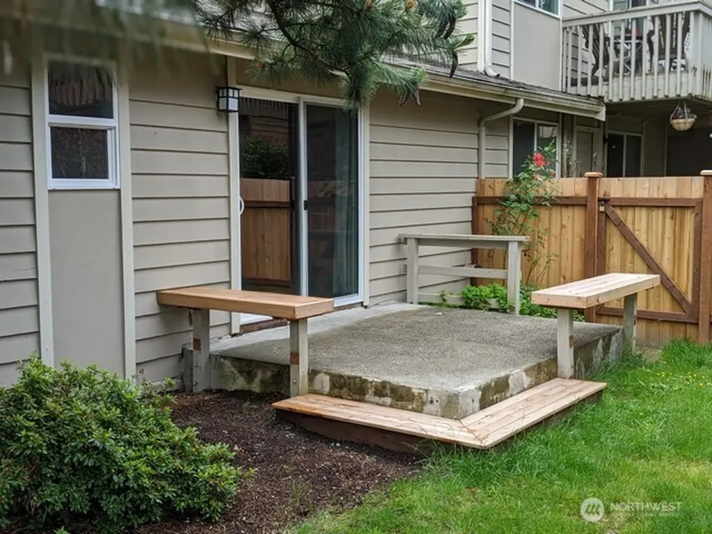 2224 NE 197th Place Shoreline WA 98155