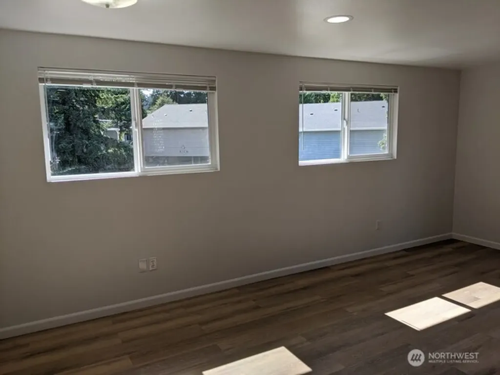 2224 NE 197th Place Shoreline WA 98155