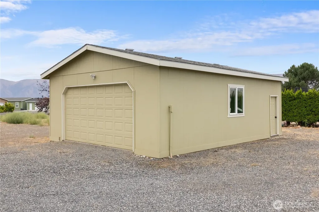 910 Columbia Blvd SW Mattawa WA 99349
