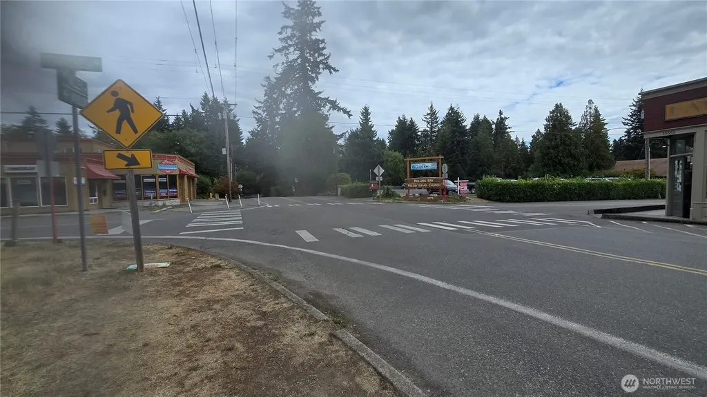10320 NE Valley Road Bainbridge Island WA 98110