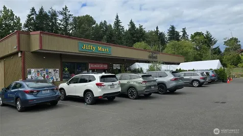 10320 NE Valley Road Bainbridge Island WA 98110