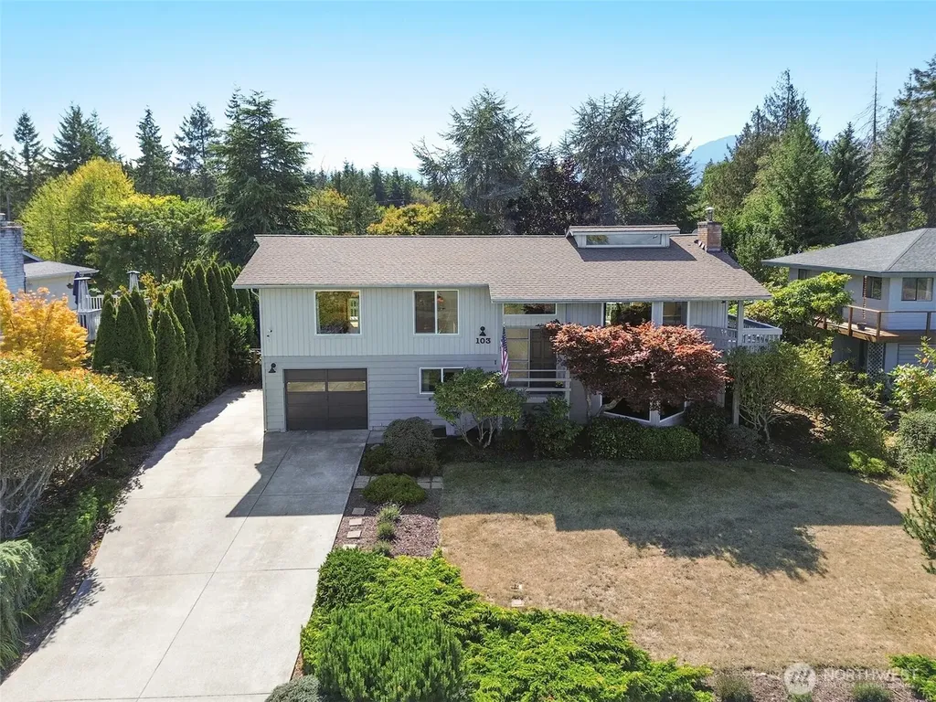 103 Island View Road Port Angeles WA 98362