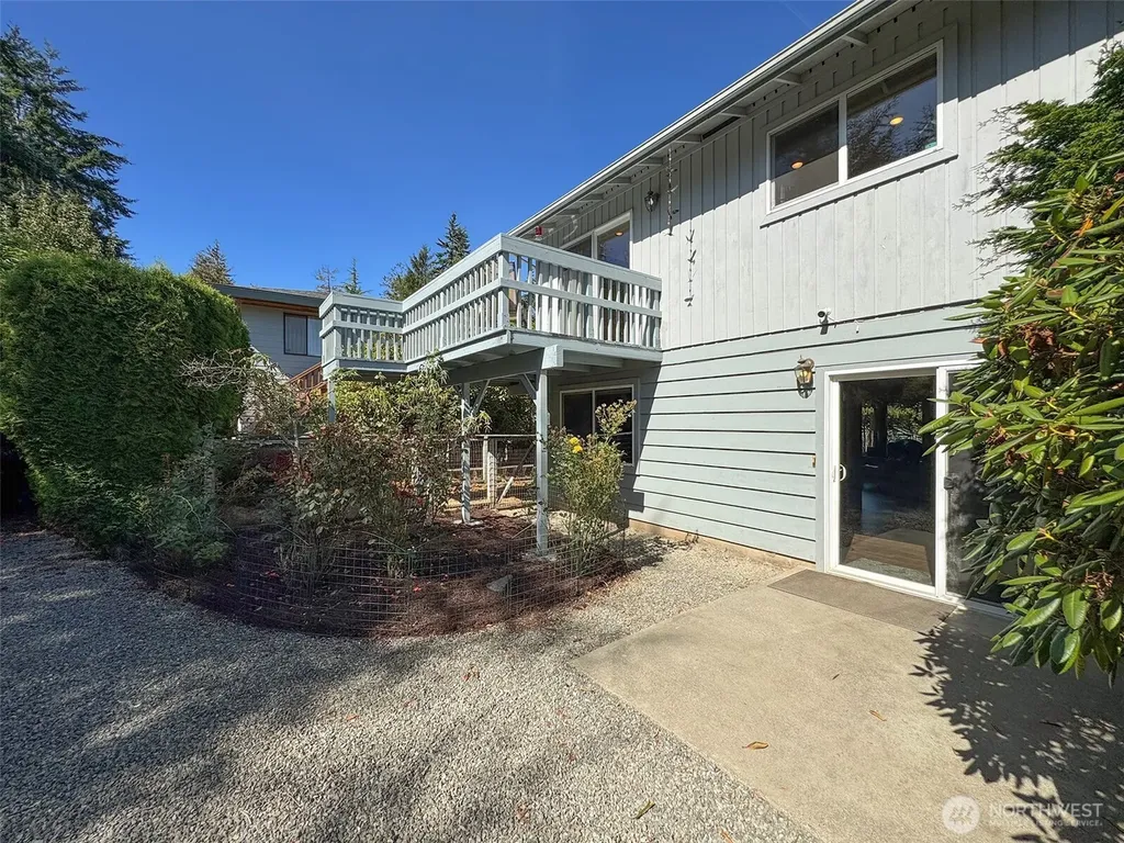 103 Island View Road Port Angeles WA 98362