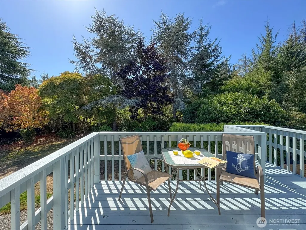 103 Island View Road Port Angeles WA 98362