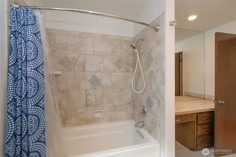103 Island View Road Port Angeles WA 98362