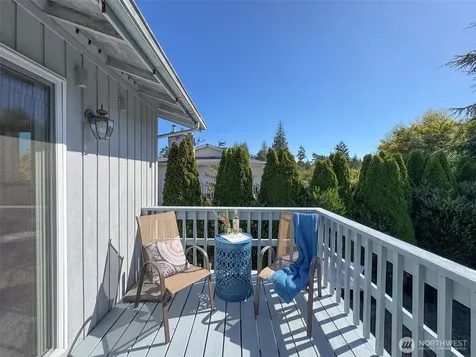 103 Island View Road Port Angeles WA 98362