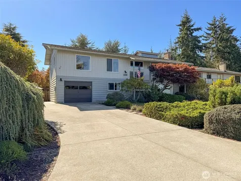 103 Island View Road Port Angeles WA 98362