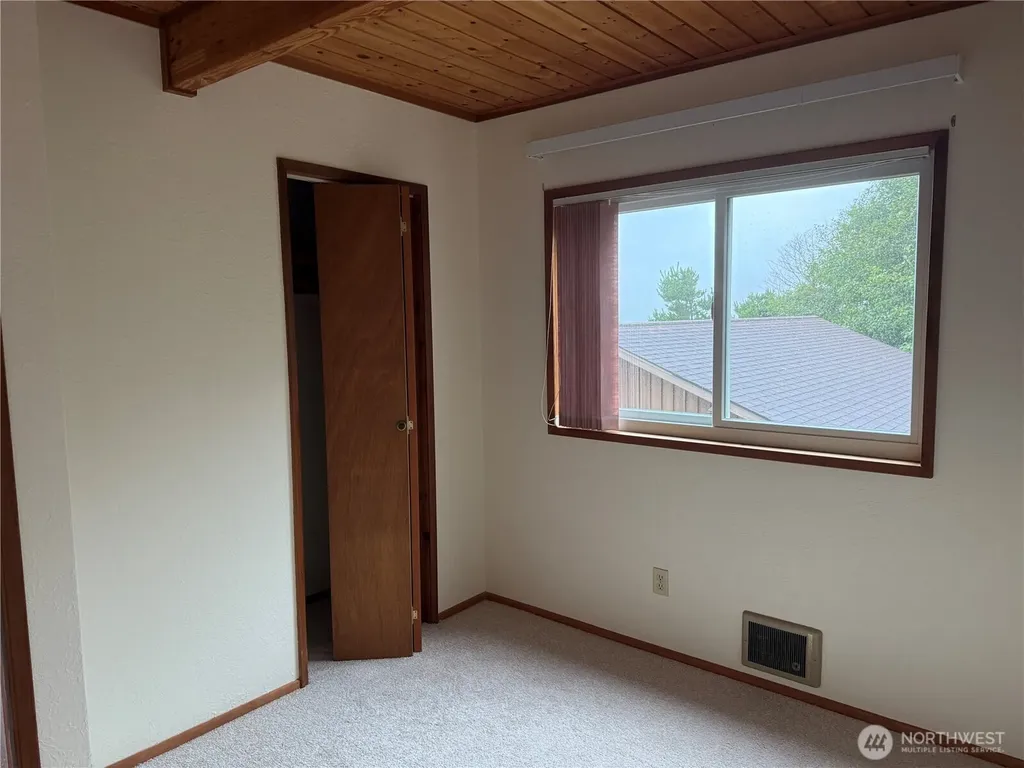33408 J Place Ocean Park WA 98640