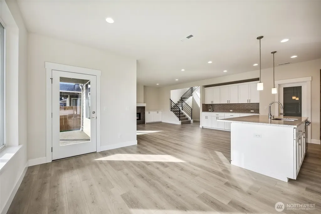 5846 229th Avenue E Buckley WA 98321