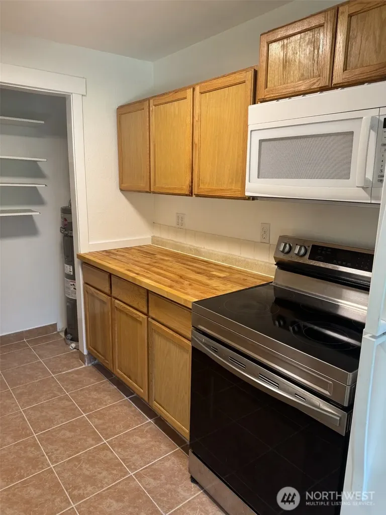 15280 Macadam Road S Seattle WA 98188
