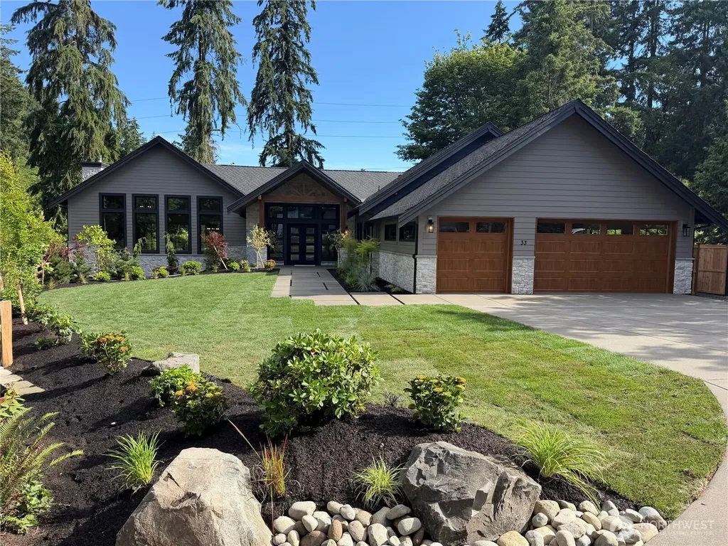 33 Forest Glen Lane SW Lakewood WA 98498