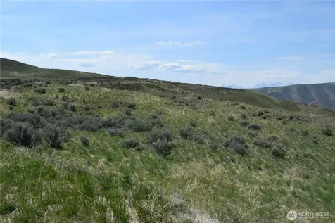 6 Blue Grade Road East Wenatchee WA 98802