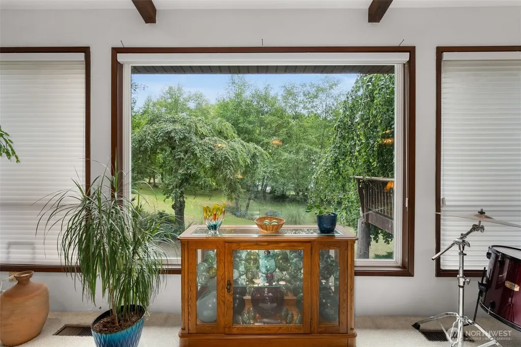 43 Hines Valley Road Raymond WA 98577