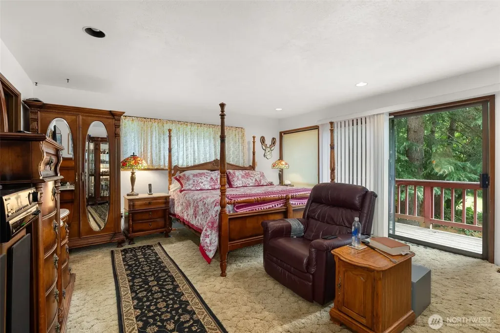 43 Hines Valley Road Raymond WA 98577