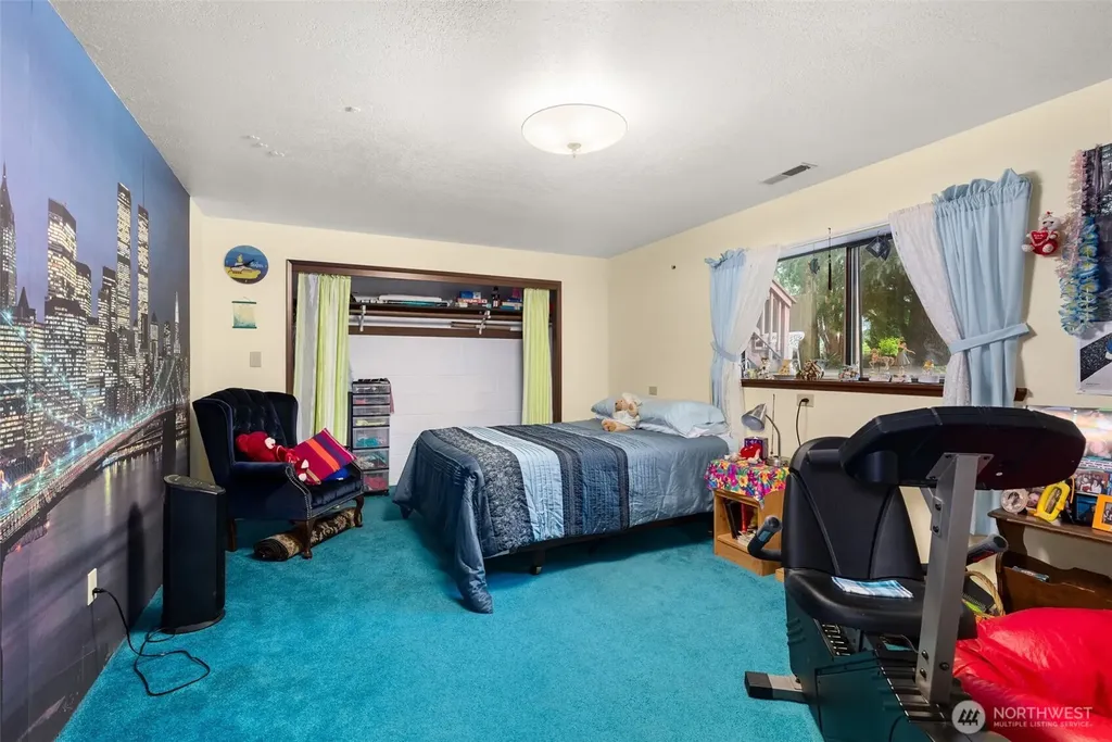 43 Hines Valley Road Raymond WA 98577
