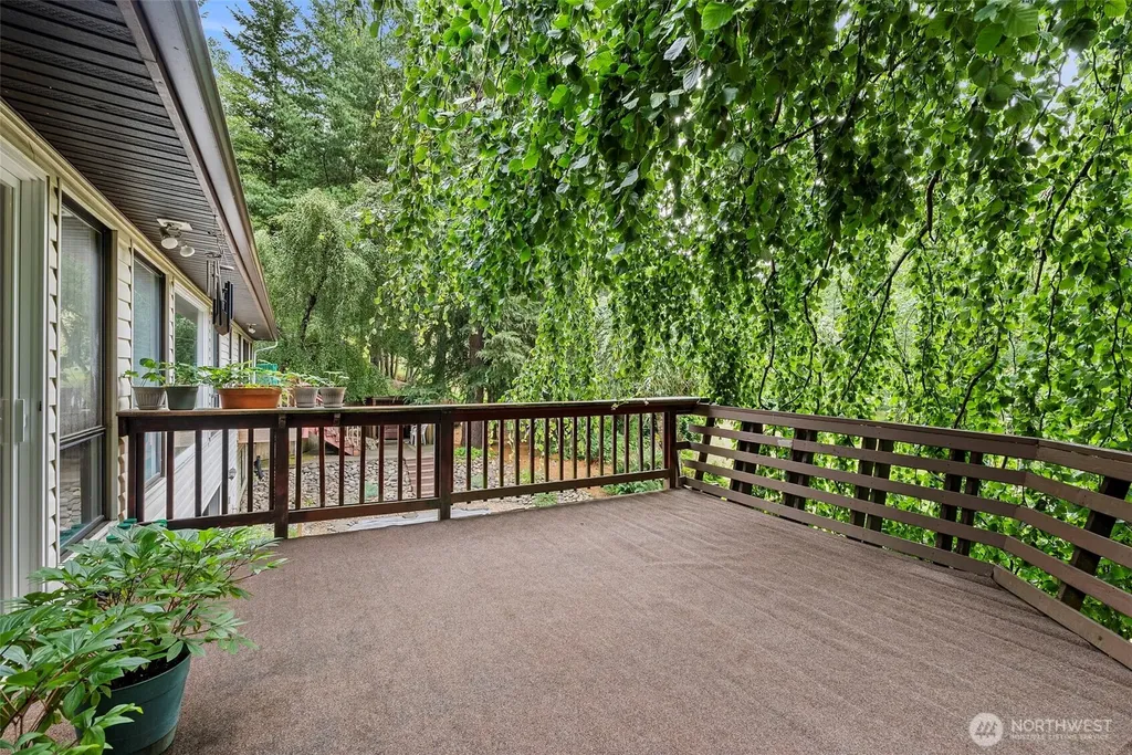 43 Hines Valley Road Raymond WA 98577