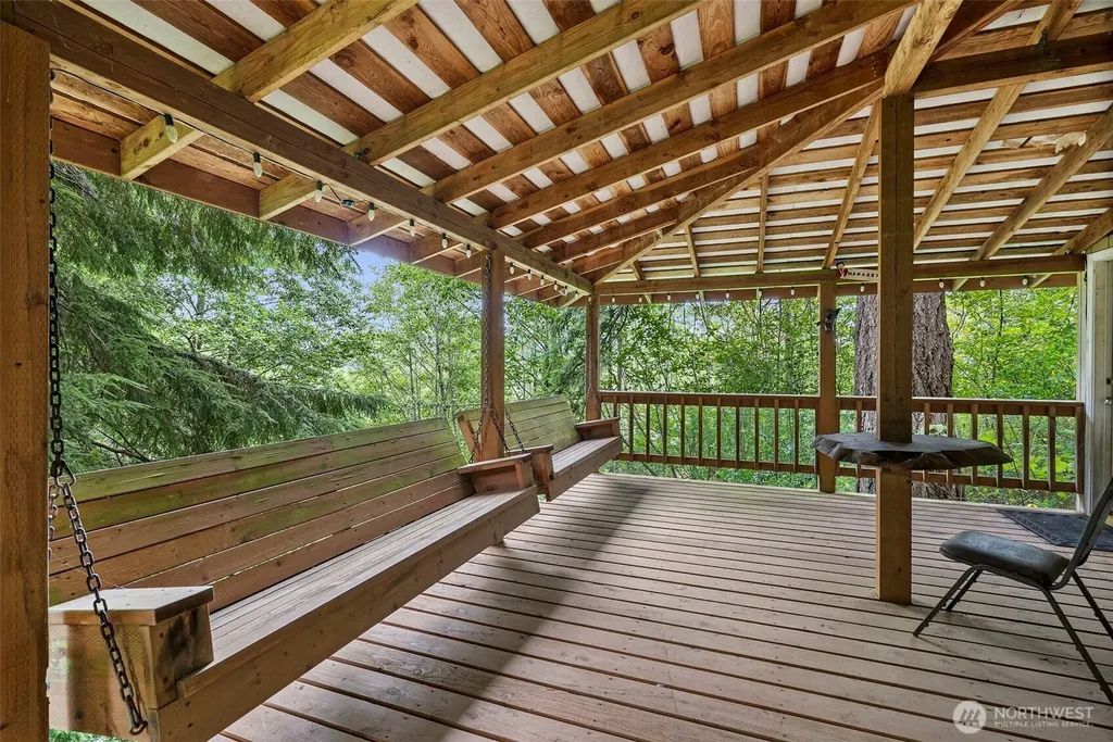 43 Hines Valley Road Raymond WA 98577