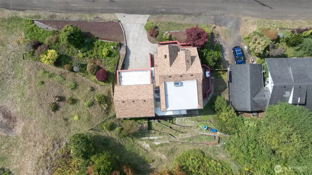 209 Ferry Street South Bend WA 98586