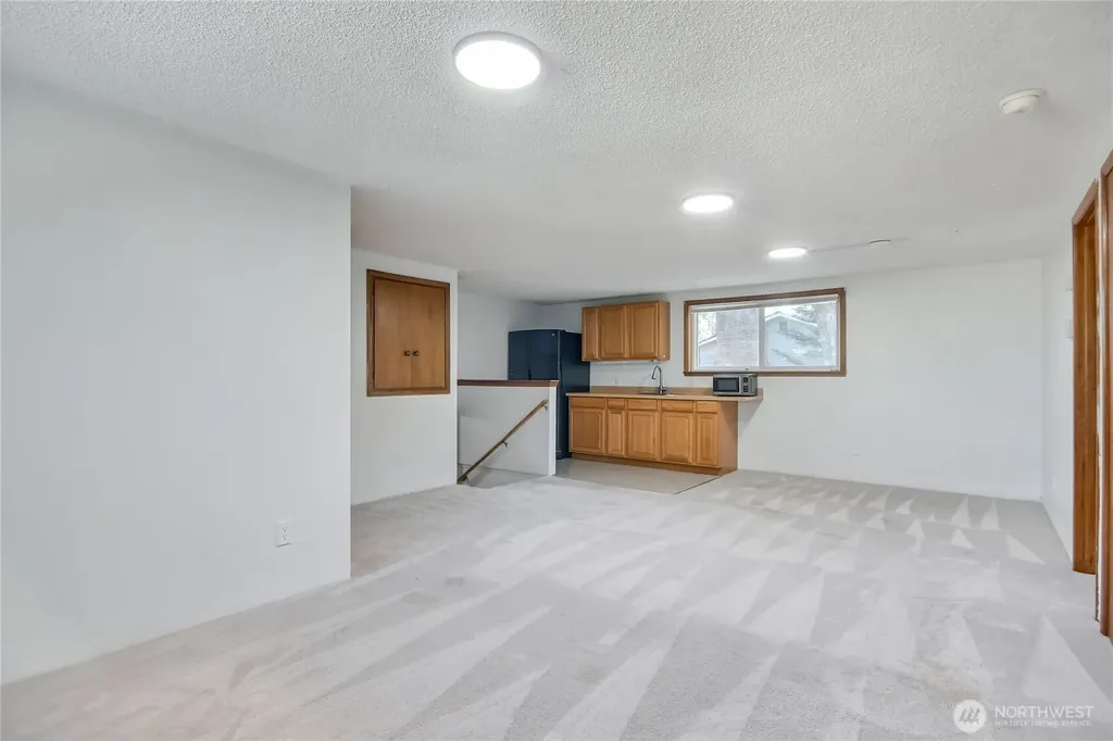 6902 Mount Tacoma Drive SW Lakewood WA 98499