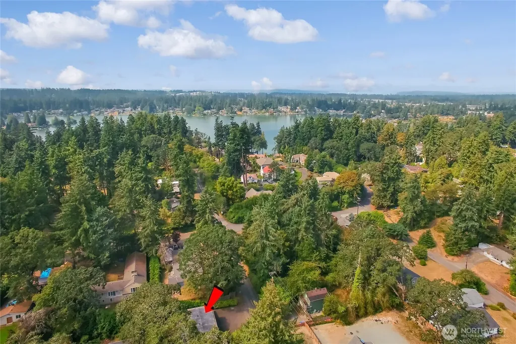 6902 Mount Tacoma Drive SW Lakewood WA 98499