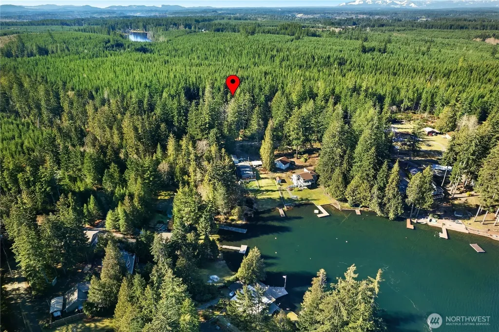 1671 E Phillips Lake Loop Road Shelton WA 98584