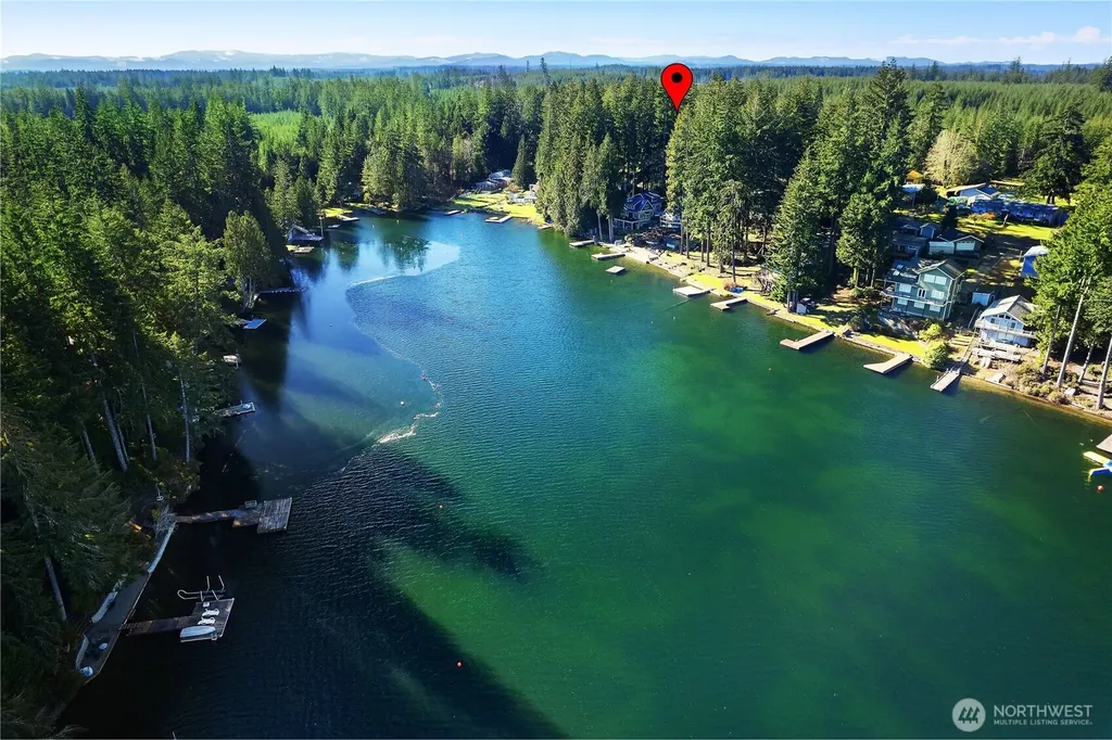 1671 E Phillips Lake Loop Road Shelton WA 98584
