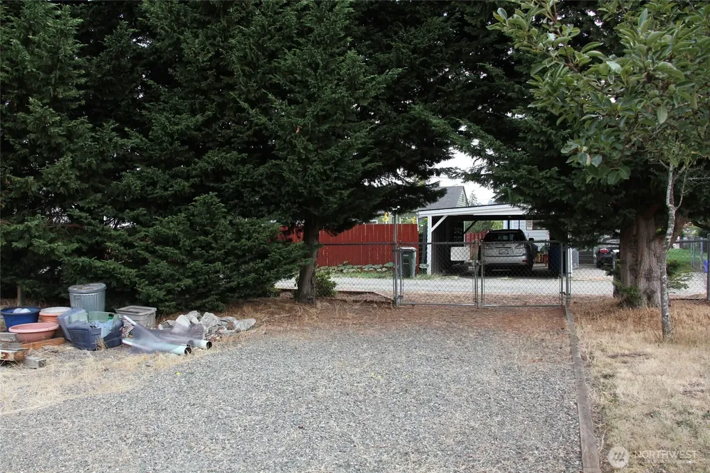 6439 S Clement Avenue Tacoma WA 98409