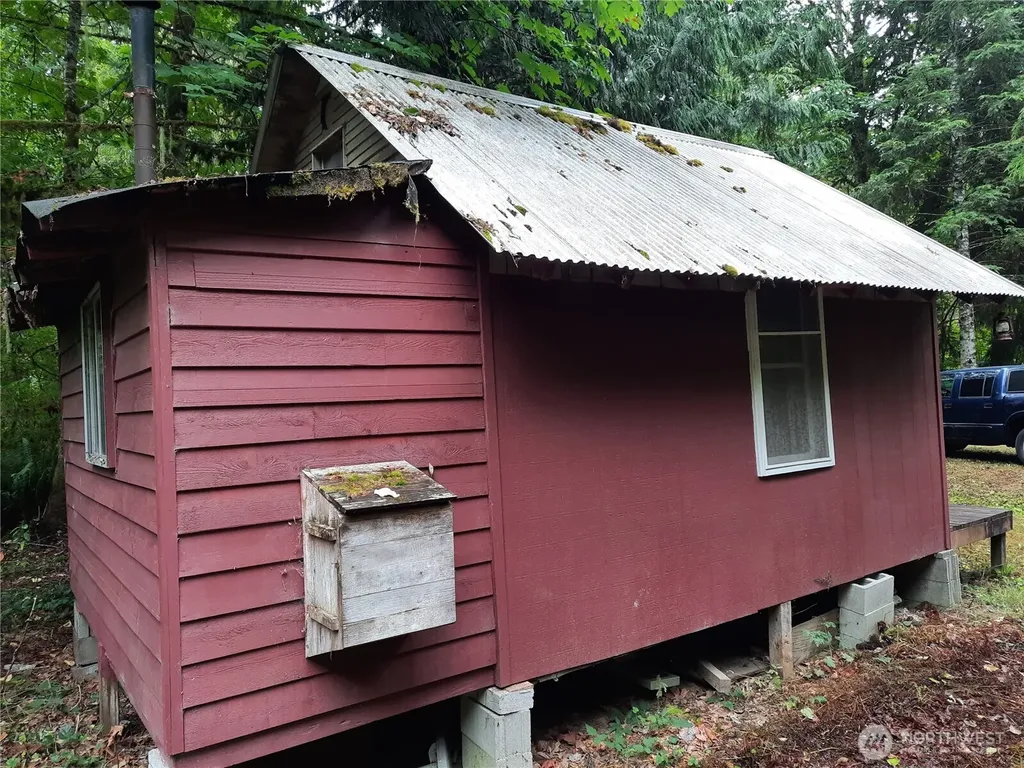 13816 White Falls Lane Concrete WA 98237
