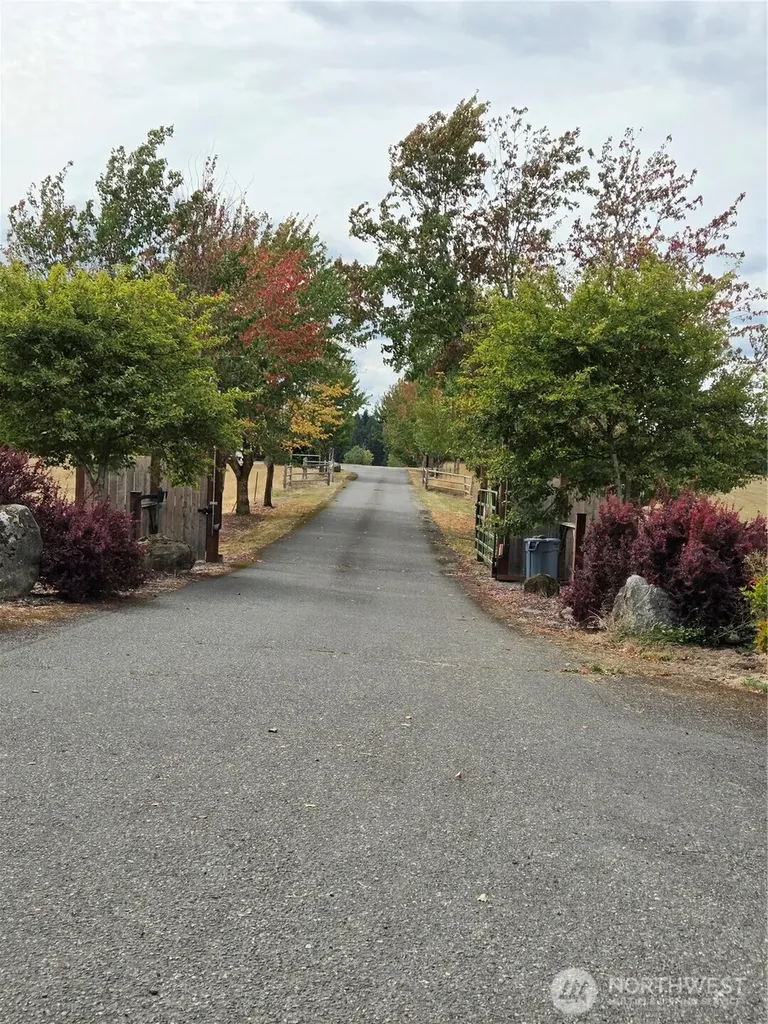 32002 48th Avenue S Roy WA 98580