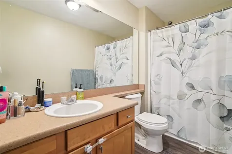 10113 186th Street E Puyallup WA 98375