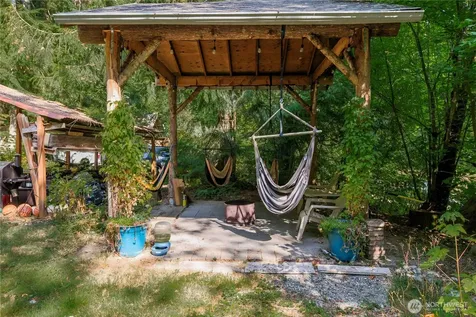 9305 312th Avenue SE Issaquah WA 98027
