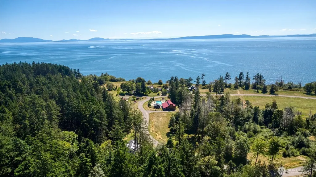 58 Seabright Loop Point Roberts WA 98281