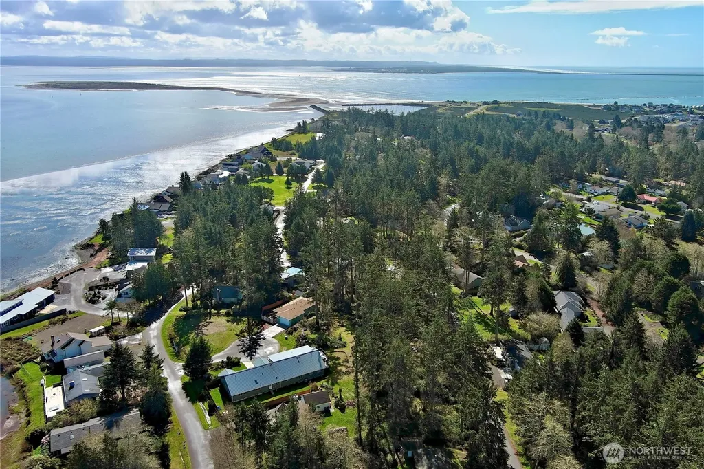 783 Evergreen Avenue SE Ocean Shores WA 98569