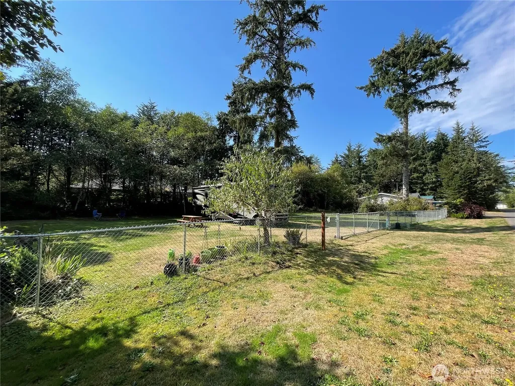 783 Evergreen Avenue SE Ocean Shores WA 98569