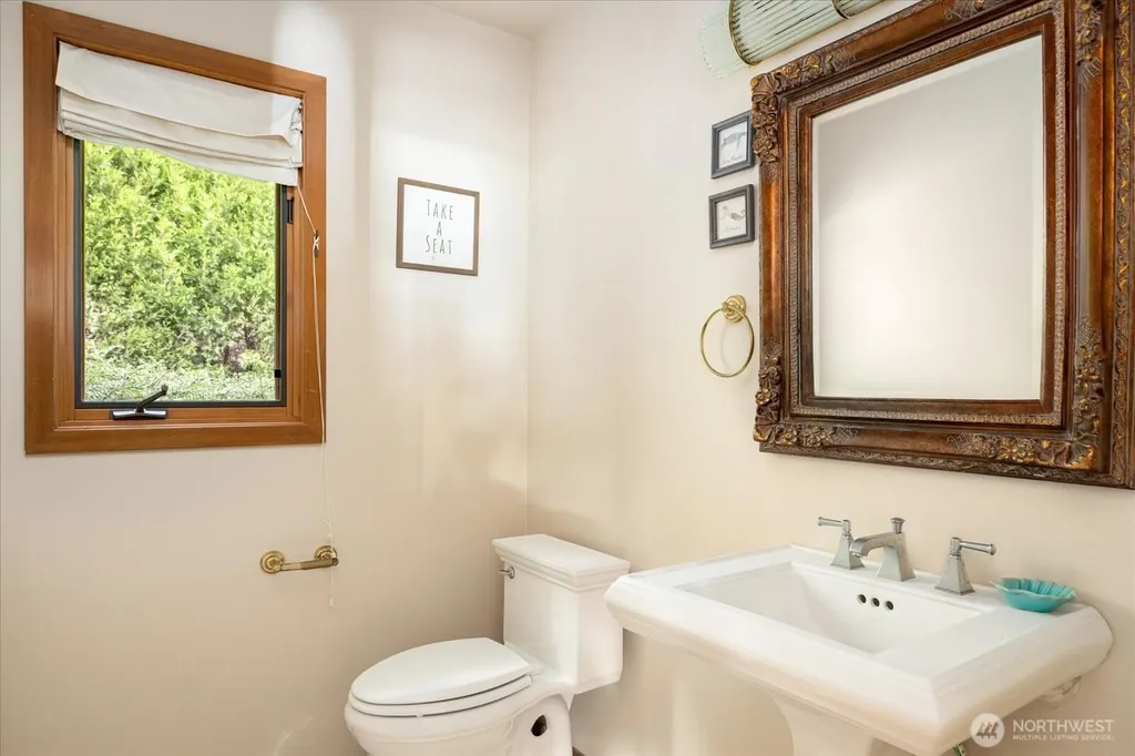 4486 Villarreal Lane Oak Harbor WA 98277