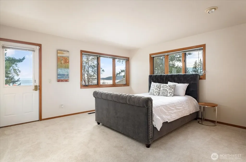 4486 Villarreal Lane Oak Harbor WA 98277