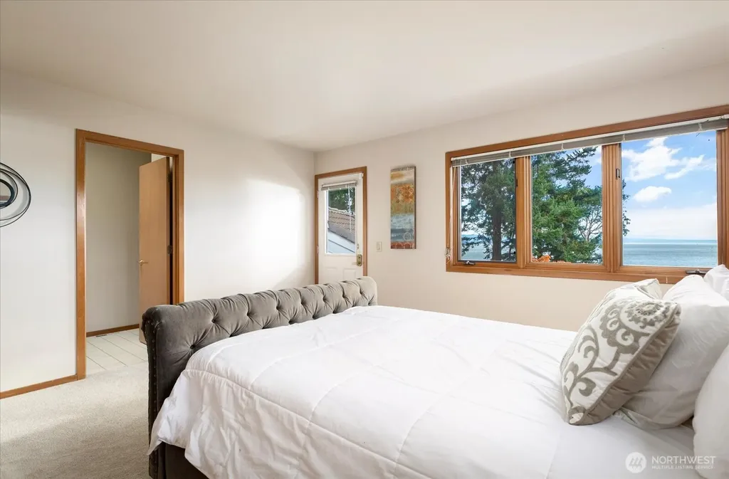 4486 Villarreal Lane Oak Harbor WA 98277