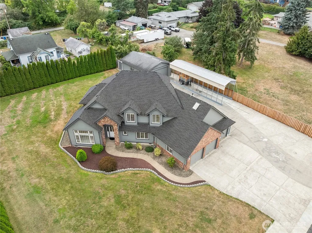 6914 86th Street E Puyallup WA 98371