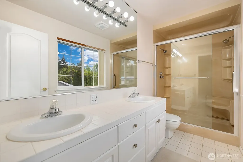 6914 86th Street E Puyallup WA 98371