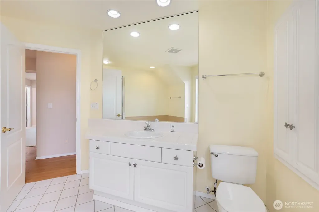 6914 86th Street E Puyallup WA 98371