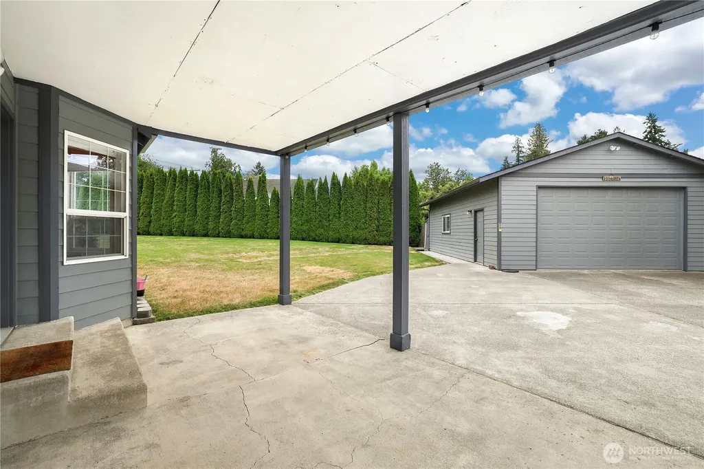 6914 86th Street E Puyallup WA 98371
