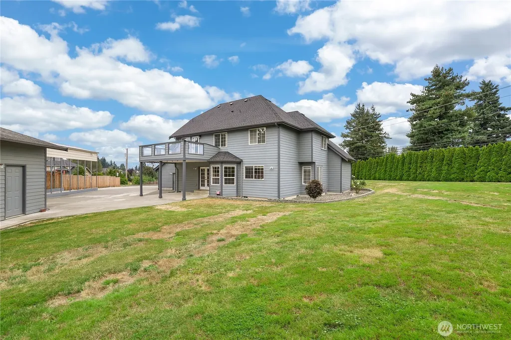 6914 86th Street E Puyallup WA 98371