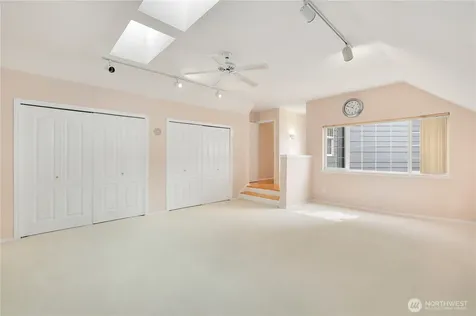6914 86th Street E Puyallup WA 98371