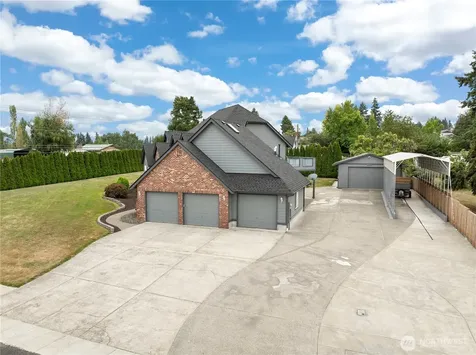 6914 86th Street E Puyallup WA 98371