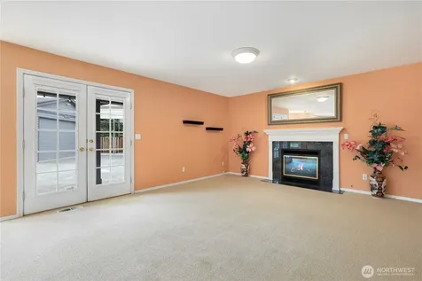 6914 86th Street E Puyallup WA 98371