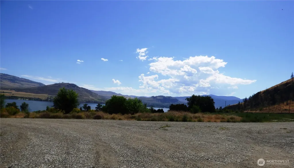 17 Swann Lane Oroville WA 98844