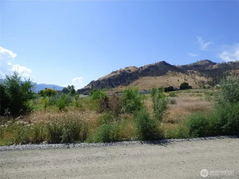 17 Swann Lane Oroville WA 98844